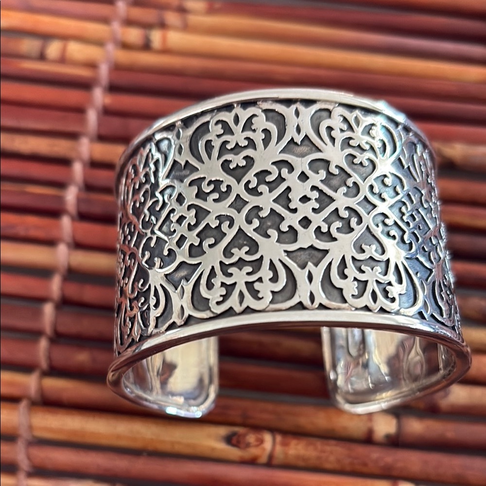 Silpada Sterling Silver Solid Filigree Cuff Bracelet .925 Vintage - Picture 2 of 8